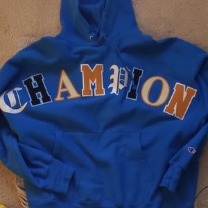 Champion reverse weave large letter logo